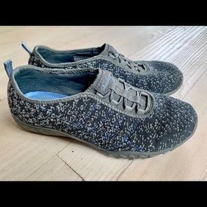 Sketchers Relaxed Fit Knit women’s shoes